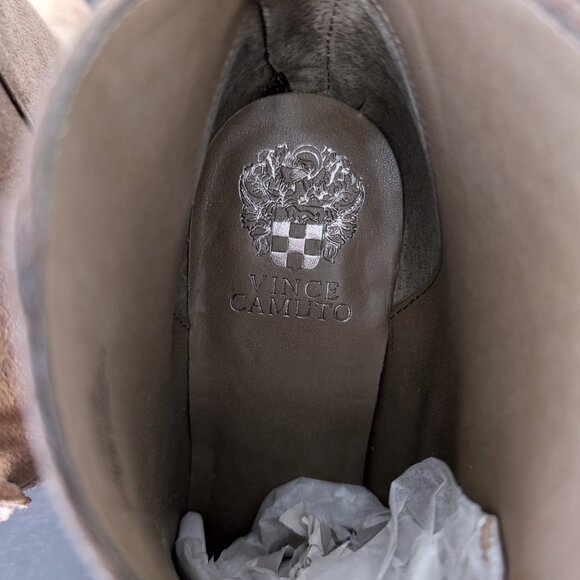 Vince Camuto - Picture 2 of 3